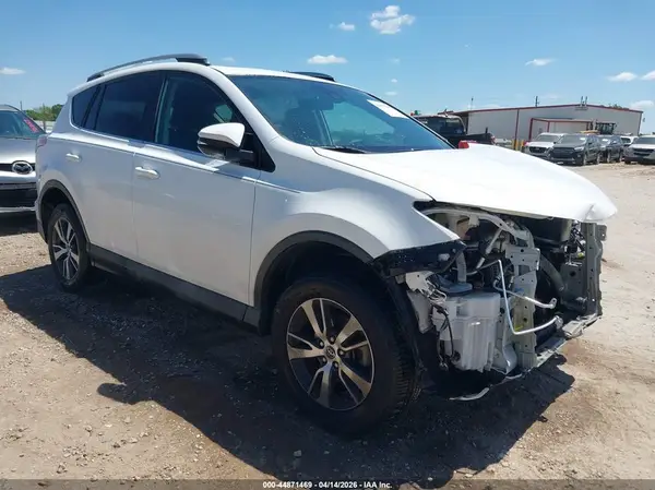 2T3WFREV9JW416725 2018 TOYOTA RAV 4 - Image 1