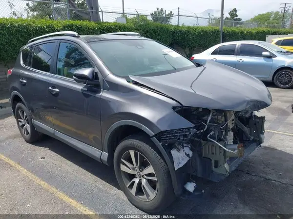 2T3WFREV9JW429586 2018 TOYOTA RAV 4 - Image 1