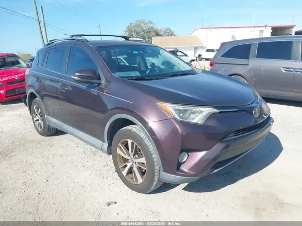 2T3WFREV9JW433119 2018 TOYOTA RAV 4 - Image 1