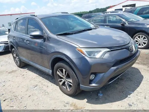 2T3WFREV9JW446324 2018 TOYOTA RAV 4 - Image 1