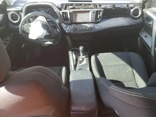 2T3WFREV9JW459977 2018 TOYOTA RAV 4 - Image 8