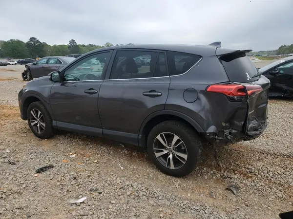 2T3WFREV9JW470123 2018 TOYOTA RAV 4 - Image 2