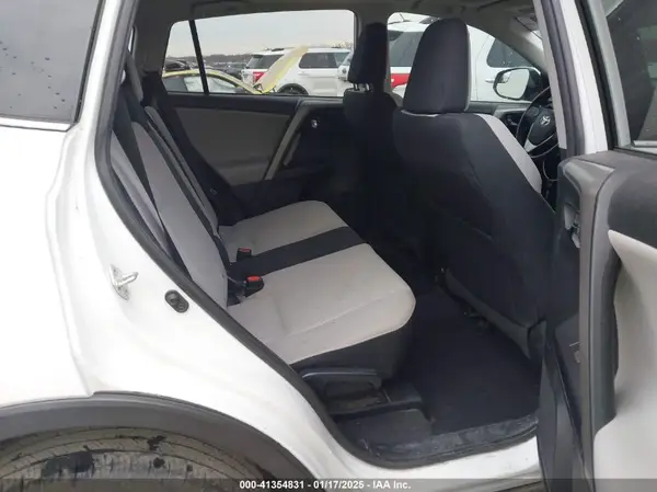 2T3WFREV9JW484751 2018 TOYOTA RAV 4 - Image 8