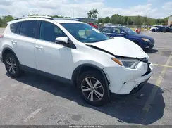 2T3WFREV9JW490324 2018 TOYOTA RAV 4