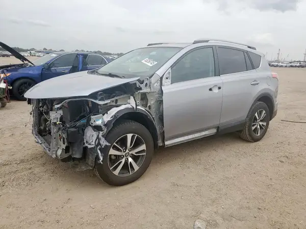 2T3WFREV9JW503251 2018 TOYOTA RAV 4 - Image 1