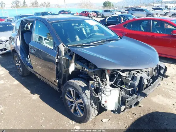 2T3WFREVXGW238588 2016 TOYOTA RAV 4 - Image 1