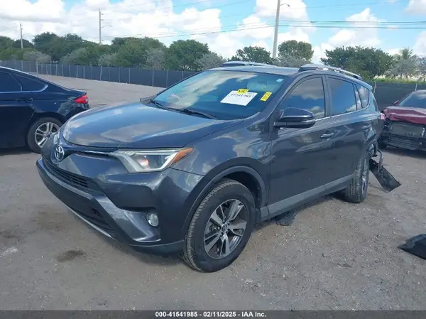 2T3WFREVXGW240213 2016 TOYOTA RAV 4 - Image 2