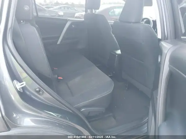 2T3WFREVXGW240213 2016 TOYOTA RAV 4 - Image 8