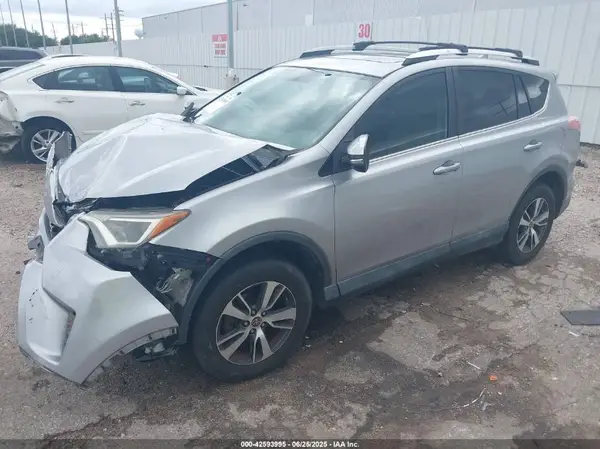 2T3WFREVXGW264639 2016 TOYOTA RAV 4 - Image 2
