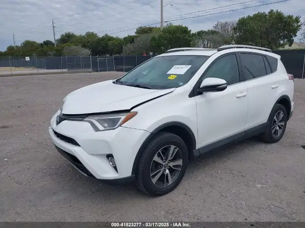 2T3WFREVXGW272188 2016 TOYOTA RAV 4 - Image 2