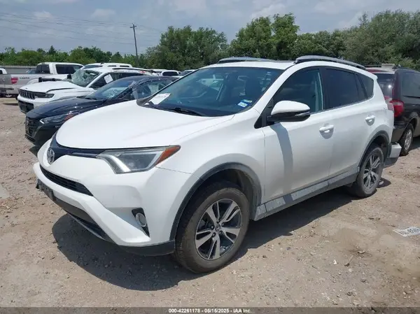 2T3WFREVXGW305741 2016 TOYOTA RAV 4 - Image 2