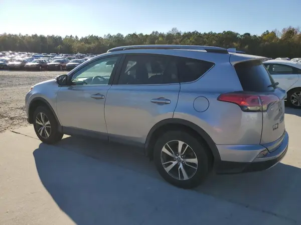 2T3WFREVXHW319186 2017 TOYOTA RAV 4 - Image 2