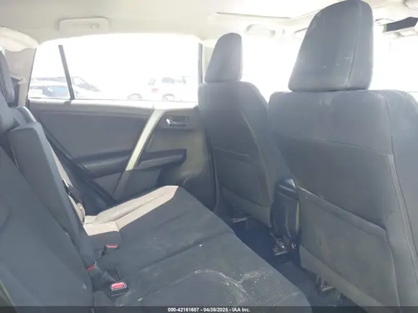 2T3WFREVXHW335954 2017 TOYOTA RAV 4 - Image 8