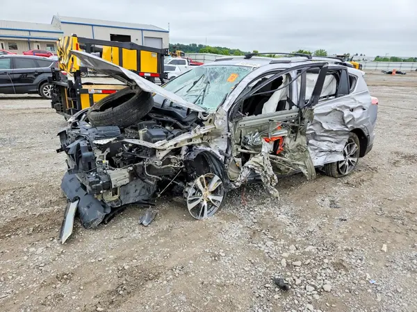 2T3WFREVXHW344878 2017 TOYOTA RAV 4 - Image 1