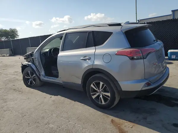 2T3WFREVXHW394471 2017 TOYOTA RAV 4 - Image 2