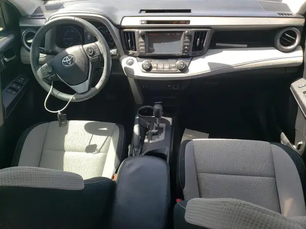 2T3WFREVXHW394650 2017 TOYOTA RAV 4 - Image 8