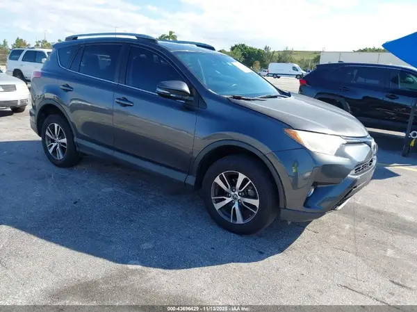 2T3WFREVXJW412618 2018 TOYOTA RAV 4 - Image 1