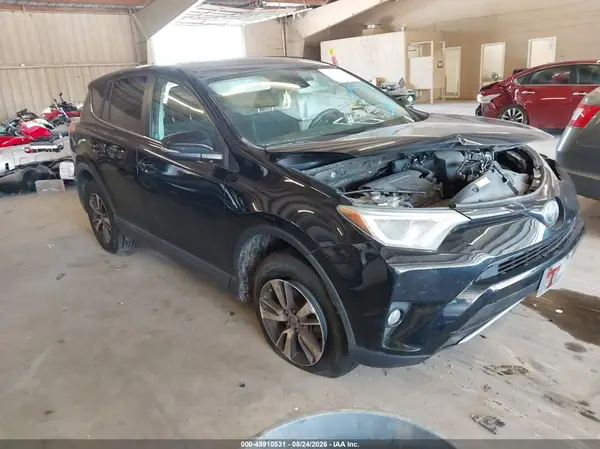 2T3WFREVXJW445487 2018 TOYOTA RAV 4 - Image 1