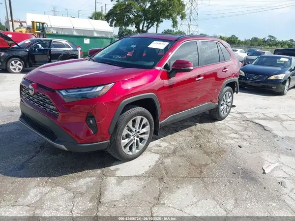 2T3Y1RFV0RW326705 2024 TOYOTA RAV 4 - Image 2