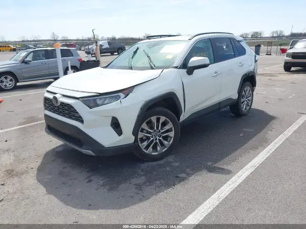 2T3Y1RFV3LW068252 2020 TOYOTA RAV 4 - Image 2