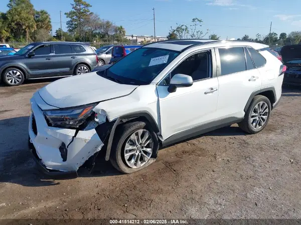 2T3Y1RFV4PW247048 2023 TOYOTA RAV 4 - Image 2
