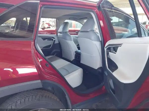 2T3Y1RFV5MW123382 2021 TOYOTA RAV 4 - Image 8