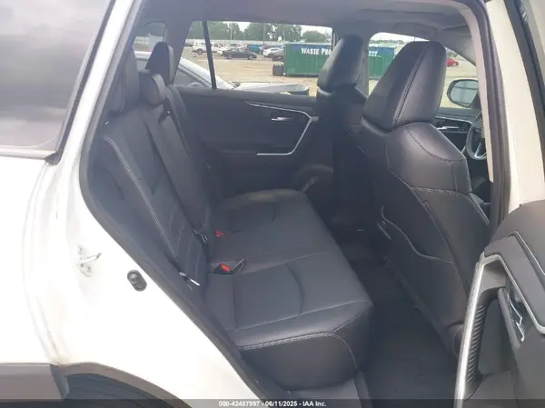 2T3Y1RFV5MW143793 2021 TOYOTA RAV 4 - Image 8