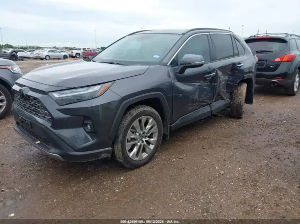 2T3Y1RFV5SW373024 2025 TOYOTA RAV 4 - Image 2