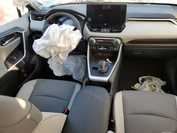 2T3Y1RFV7RC297947 2024 TOYOTA RAV 4 - Image 8
