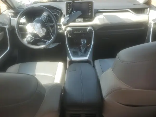 2T3Y1RFVXKW017832 2019 TOYOTA RAV 4 - Image 8