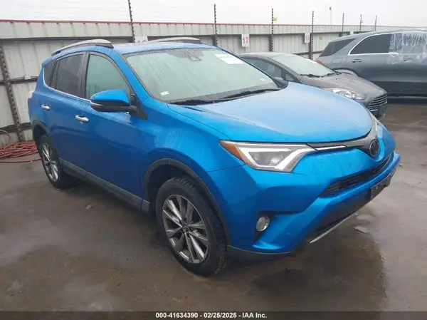 2T3YFREV0HW317178 2017 TOYOTA RAV 4 - Image 1
