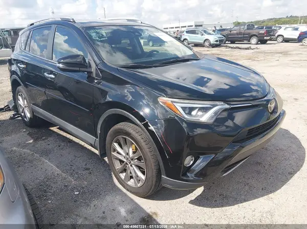 2T3YFREV0HW386243 2017 TOYOTA RAV 4 - Image 1