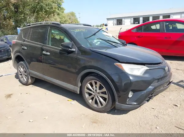 2T3YFREV0HW394021 2017 TOYOTA RAV 4 - Image 1