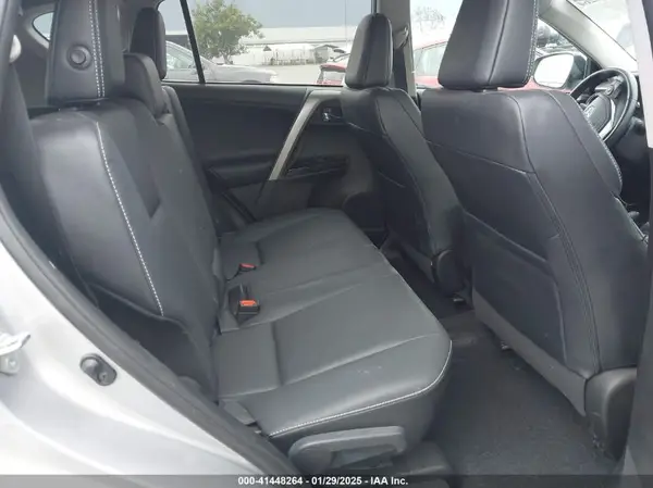 2T3YFREV0HW403543 2017 TOYOTA RAV 4 - Image 8