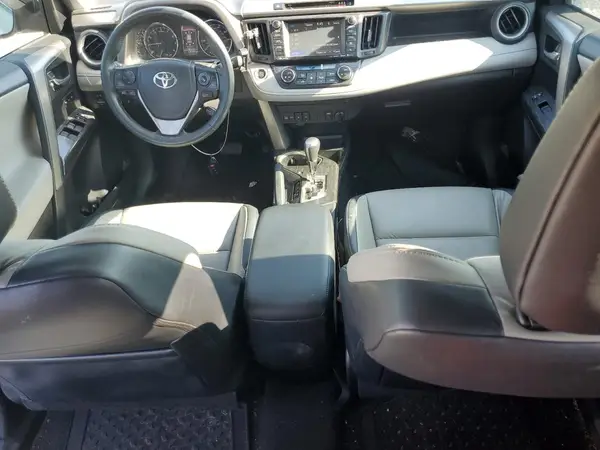 2T3YFREV2HW323841 2017 TOYOTA RAV 4 - Image 8