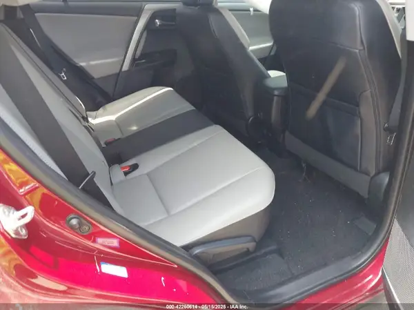 2T3YFREV2JW416073 2018 TOYOTA RAV 4 - Image 8