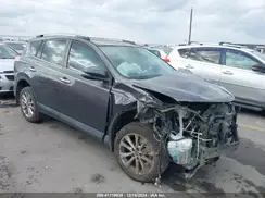 2T3YFREV2JW436808 2018 TOYOTA RAV 4