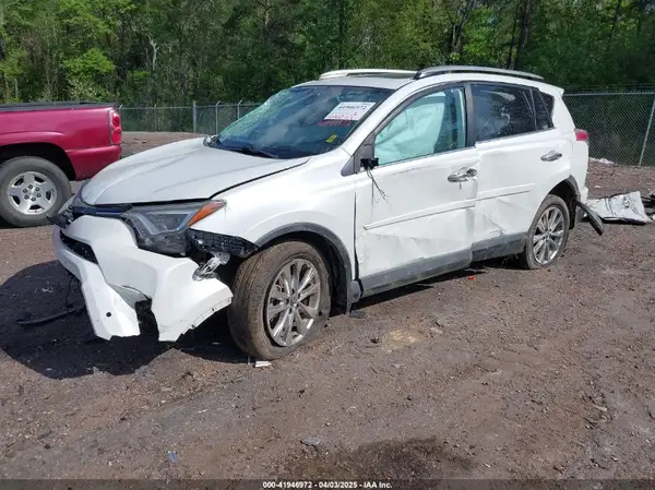 2T3YFREV3JW457120 2018 TOYOTA RAV 4 - Image 2