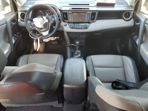 2T3YFREV4HW322271 2017 TOYOTA RAV 4 - Image 8
