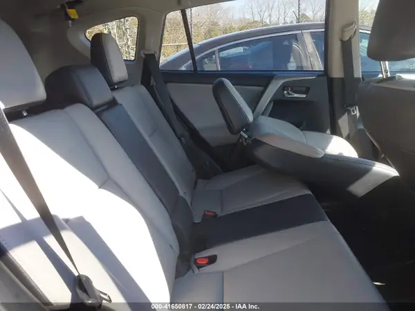 2T3YFREV4JW456199 2018 TOYOTA RAV 4 - Image 8