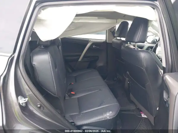 2T3YFREV4JW501447 2018 TOYOTA RAV 4 - Image 8
