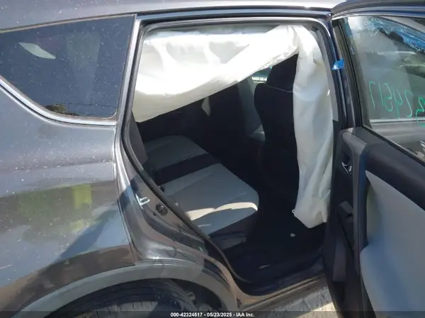 2T3YFREV5GW274777 2016 TOYOTA RAV 4 - Image 8