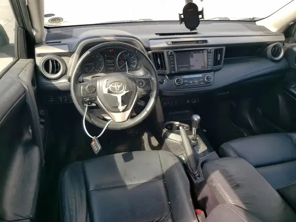 2T3YFREV5JW467910 2018 TOYOTA RAV 4 - Image 8