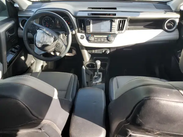 2T3YFREV6HW398476 2017 TOYOTA RAV 4 - Image 8