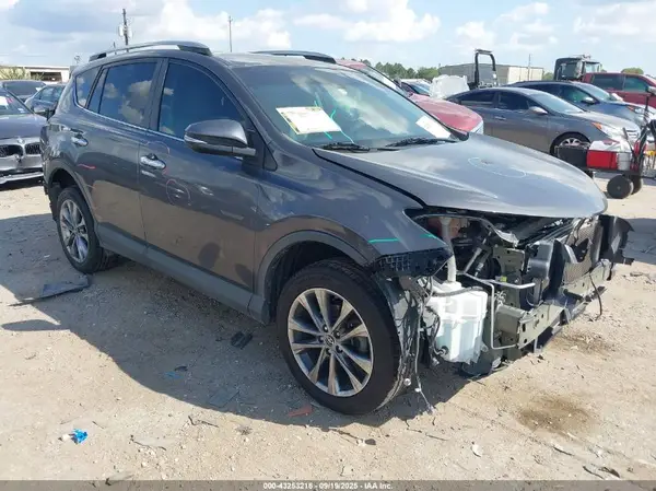 2T3YFREV7HW371755 2017 TOYOTA RAV 4 - Image 1