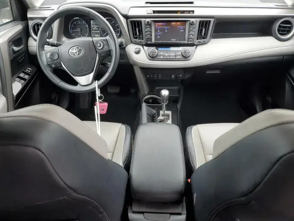 2T3YFREV7JW432298 2018 TOYOTA RAV 4 - Image 8
