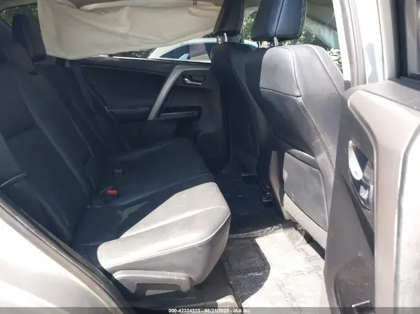 2T3YFREV9HW320709 2017 TOYOTA RAV 4 - Image 8