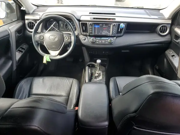 2T3YFREV9HW342385 2017 TOYOTA RAV 4 - Image 8