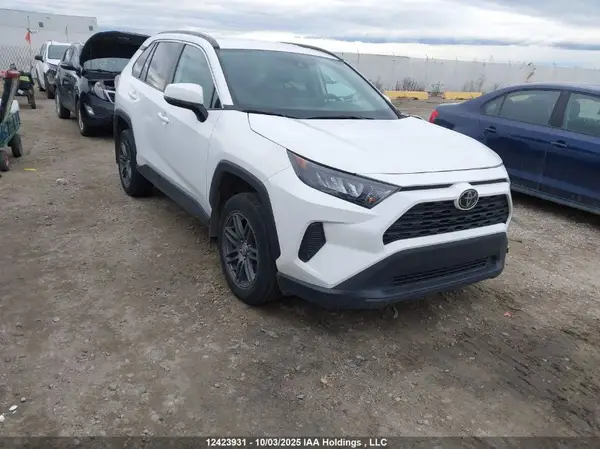 2T3Z1RFV1MC106780 2021 TOYOTA RAV 4 - Image 1