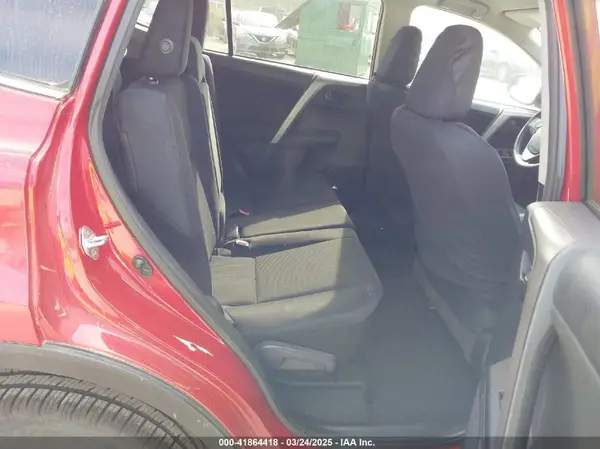 2T3ZFREV0HW342215 2017 TOYOTA RAV 4 - Image 8
